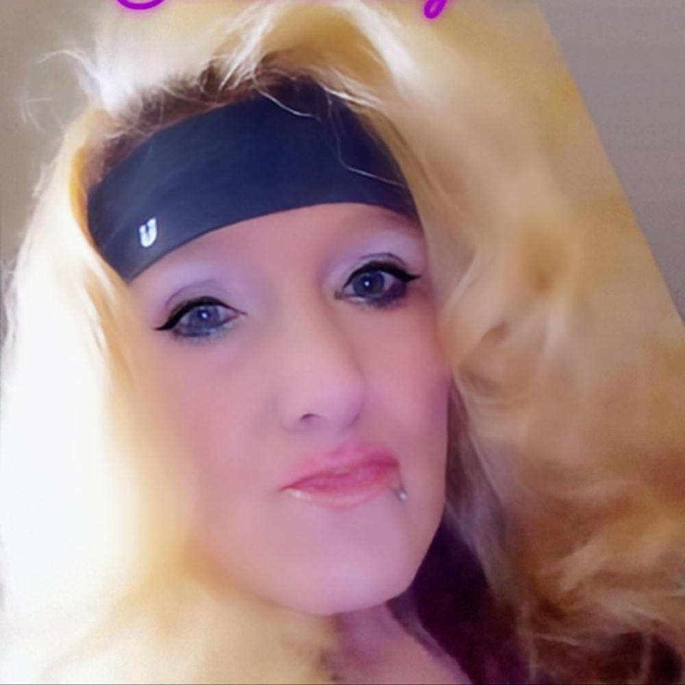 Meet your Posher, Sondra